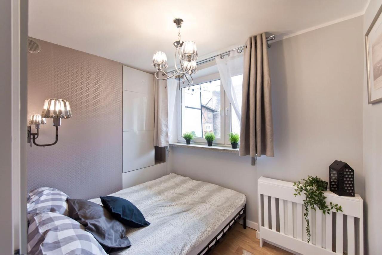 Stay Hip In Vibrant Centrally Located Apartment In Old Town Гданск Екстериор снимка